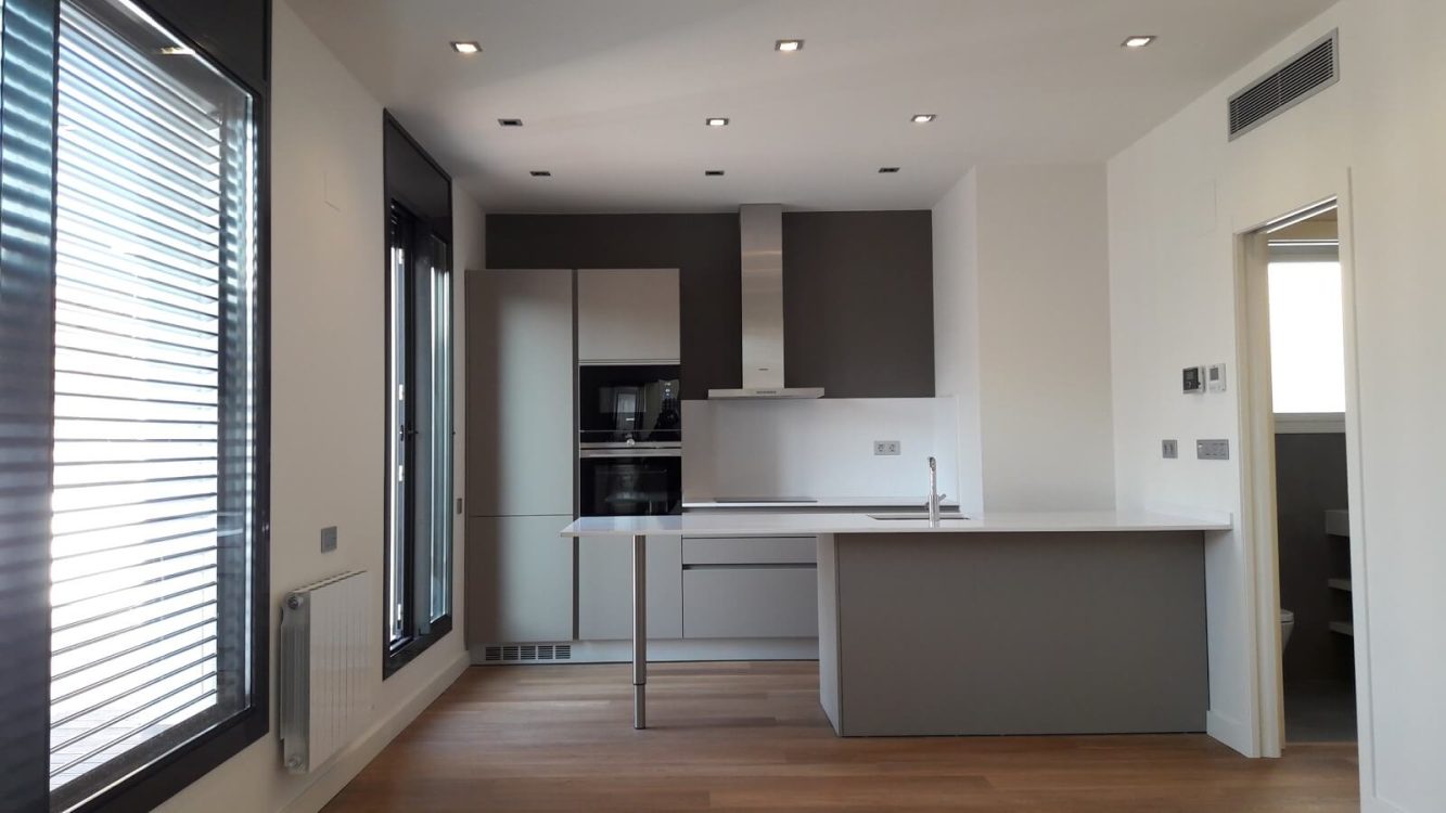 escoles-pies-76-bcn-final-1